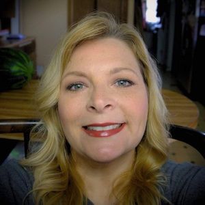 Meet your Posher, Posh